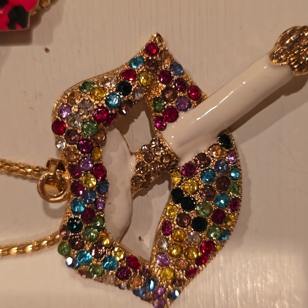 Betsey Johnson Multicolor Smoking Cigarette Pendant Necklace NWT - Picture 2 of 5